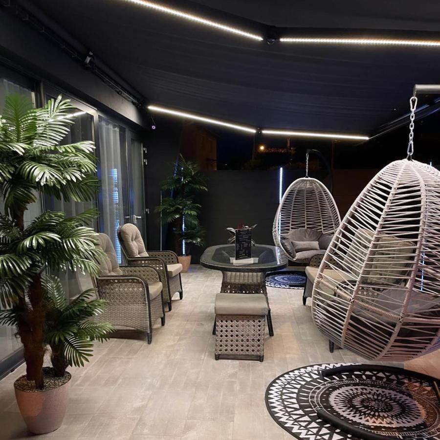 Loft Privatif Avec Jacuzzi Et Sauna Saint-Dizier Exterior foto